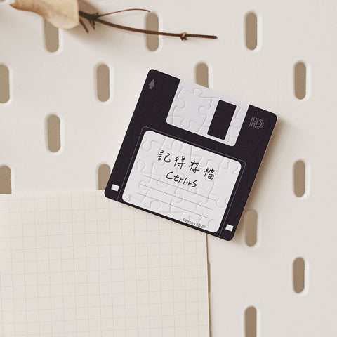 Black floppy disc